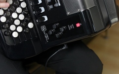 Acordeon digital Korg Fisa Suprema Button