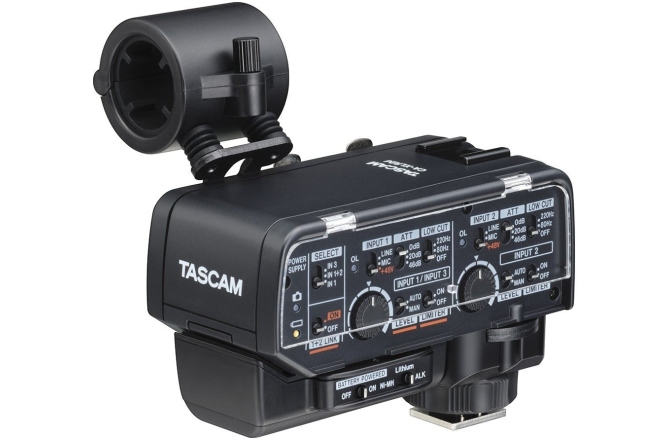 Adaptor microfon pt. camere Tascam CA-XLR2d-AN