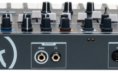 Arturia MiniBrute 2