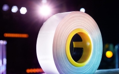 Bandă din material premium cu miez ERGO, albă, lucioasă, 50 mm x 50 m Defender EXA-TAPE W 50 ERGO-CORE