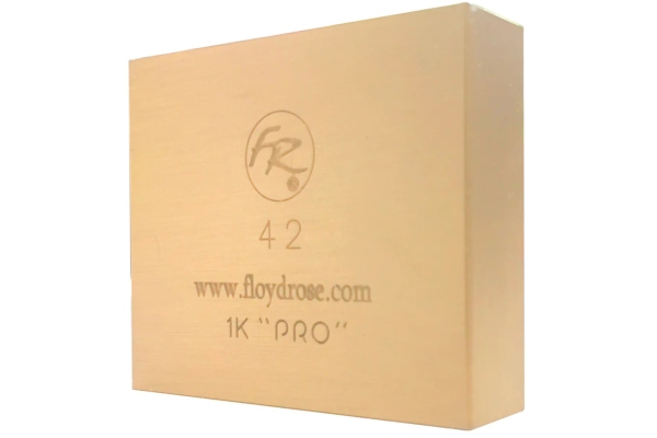 FRP1FTB42 - 1000 Series Pro Fat Brass Tremolo Block - 42 mm FRP1FTB42 - 1000 Series Pro Fat Brass Tremolo Block - 42 mm