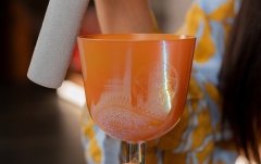 Bol de meditație cu mâner Meinl 3.75" Essence Solfeggio Crystal Singing Bowl La 852 Hz, Mango Mojito