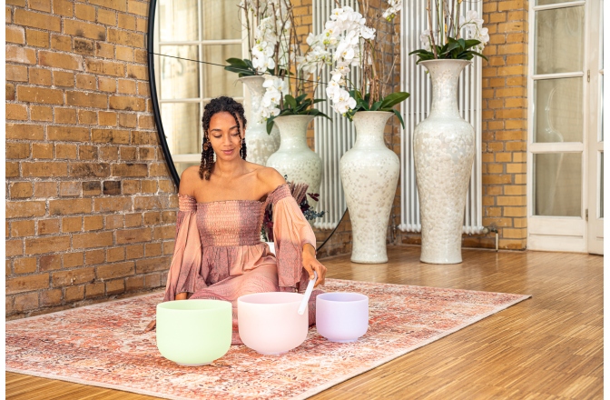 Bol de meditație Meinl Amethyst Crystal Singing Bowl, frosted, 8" / 20 cm, Note B4, Crown Chakra