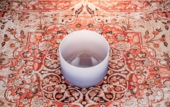 Bol de meditație Meinl Crystal Singing Bowl, color-frosted, 9" / 21 cm, Note A4, Brow Chakra