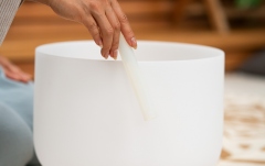 Bol de meditaíe Meinl CS Bowl, white-frosted, 12" / 30 cm, Note F3, Heart Chakra