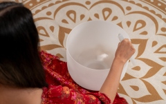 Bol de meditaţie Meinl 12" Crystal Singing Bowl, Note A3, 440 Hz, Brow Chakra
