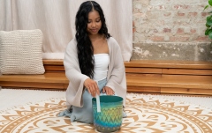 Bol de meditaţie Meinl EC Singing Bowl, 8"/20 cm, Note F3, Mint Blue, Heart Chakra