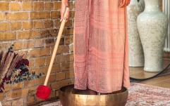 Bol de meditaţie Meinl Singing Bowl - GROUNDING SERIES - ca. 22,05" / ca. 56 cm - ca. 458.56 oz / ca. 13000 g