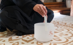 Bol sonic de cristal Meinl Sonic Energy 8'' TCM Crystal Singing Bowl, Fire 384 Hz