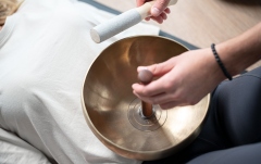 Boluri de meditaţie Meinl Cosmos Therapy Singing Bowl Set, incl. Suction Holders and Resonant Mallet