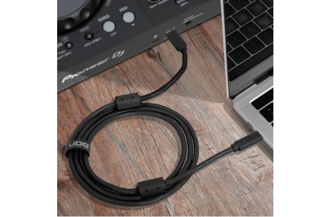 Cablu USB UDG Ultimate Audio Cable USB 3.2 C-C Straight 1.5m - Black