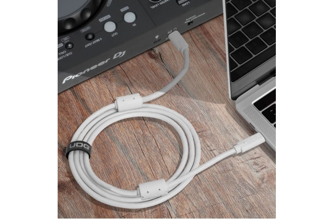 Cablu USB UDG Ultimate Audio Cable USB 3.2 C-C Straight 1.5m - White