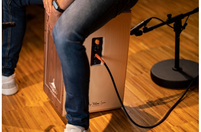 Cajon stângaci Ortega Performer Series Lefty Cajon - Walnut