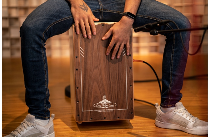 Cajon stângaci Ortega Performer Series Lefty Cajon - Walnut