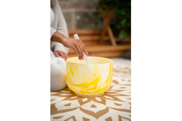 Meinl MC Singing Bowl, 10" / 25 cm, Note E4, Solarplexus Chakra — 3