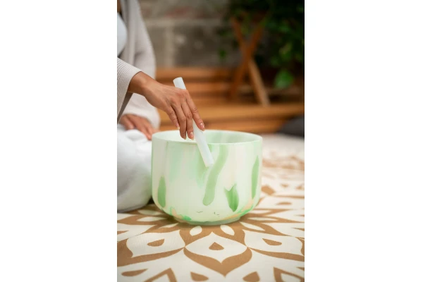 Meinl MC Singing Bowl, 10" / 25 cm, Note F4, Heart Chakra — 3