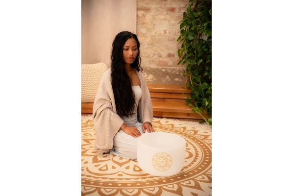 Meinl Sonic Energy Solfeggio Crystal Singing Bowl 10" - 285 Hz — 3