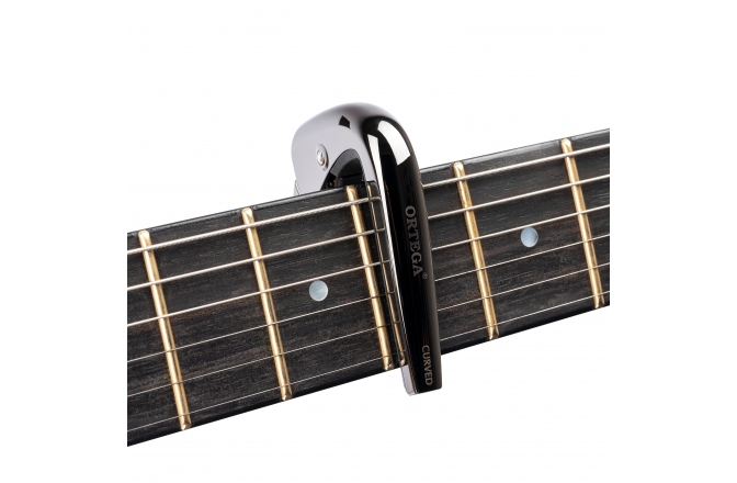 Capodastru chitară Ortega True Note Capo - Black Chrome Edition - for curved fretboards