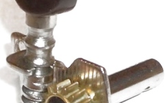 Cheie de acordare Ukulele Ortega Tuner (single), partea stângă (E/A) Ukulele