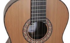 Chitară clasică 4/4 Manuel Rodriguez Magistral Serie E-C All Solid Walnut/Cedar