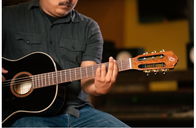 Chitară clasică Ortega Family Series Classical Guitar 4/4 Slim Neck - black + bag