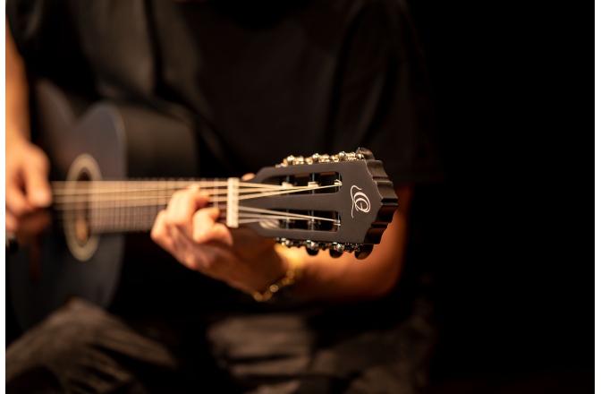 Chitară clasică Ortega Student Series Classic Guitar 6 String 3/4 - Black