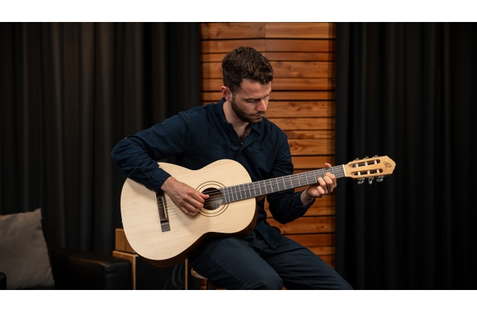 Chitară clasică Ortega TS 4/4 6-String - Natural Spruce + Dust Cover