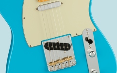 Chitară electrică model T Fender American Professional II Telecaster Miami Blue
