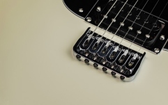 Chitară electrică Shergold Masquerader Standard SM11 Solid Quartz White Gloss
