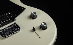 Chitară electrică Shergold Masquerader Standard SM11 Solid Quartz White Gloss