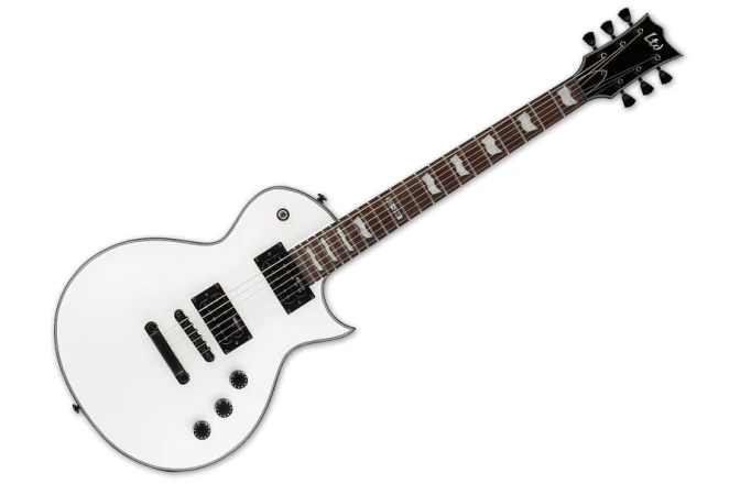 „Nu urăsc această chitară din cauza a ceea ce s-a întâmplat”: James Hetfield reflectă asupra Chitarei ESP Double-Neck cu care a cântat în timpul renumitului incident pirotecnic