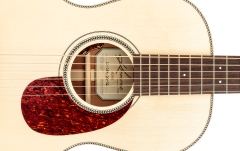 Chitară electro-acustică Kremona Parlor M26E Solid Spruce/Solid Mahogany