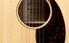 Chitară electro-acustică Martin Guitars OMC-10E Satin Sitka/Sap w/soft case
