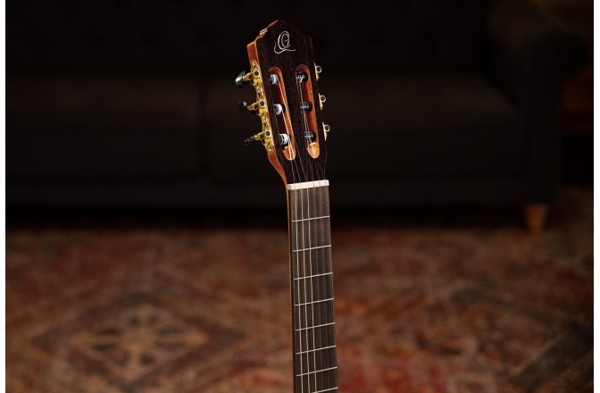 Chitară electro-clasică Ortega Family Series Pro Classical Guitar 6 String - Solid North American Spruce + Bag
