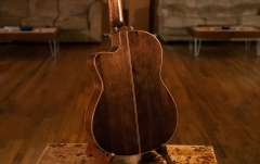 Chitară electro-clasică Ortega Performer Series Classical Electic Nylon String Guitar 4/4 Medium Neck - + Bag