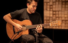 Chitară electro-clasică   Ortega Traditional Series Classical Guitar 4/4 Thinline - All Gloss + Bag