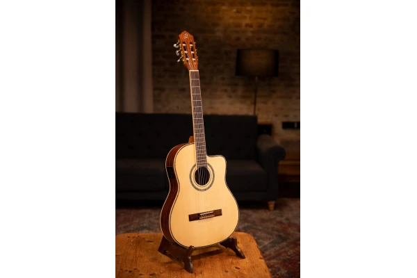 Ortega Family Series Pro Acoustic Guitar 6 String - Solid Canadian Engelmann Spruce + Bag — 2