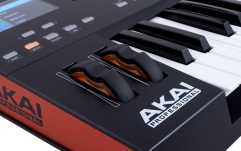 Claviatura MIDI cu 25 de clape Akai Advance 25