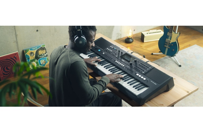 Claviatură portabilă Yamaha PSR-E483