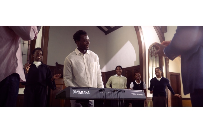 Claviatură portabilă Yamaha PSR-E583