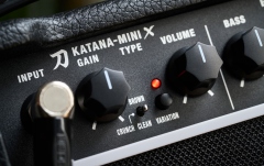 Combo chitara electrică Boss Katana Mini X