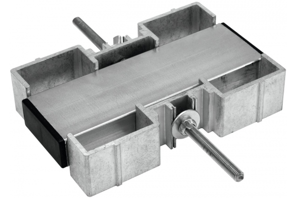 BE-1F4 Leg Clamp