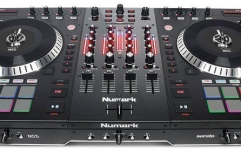 Consola digitala DJ Numark NS7 II