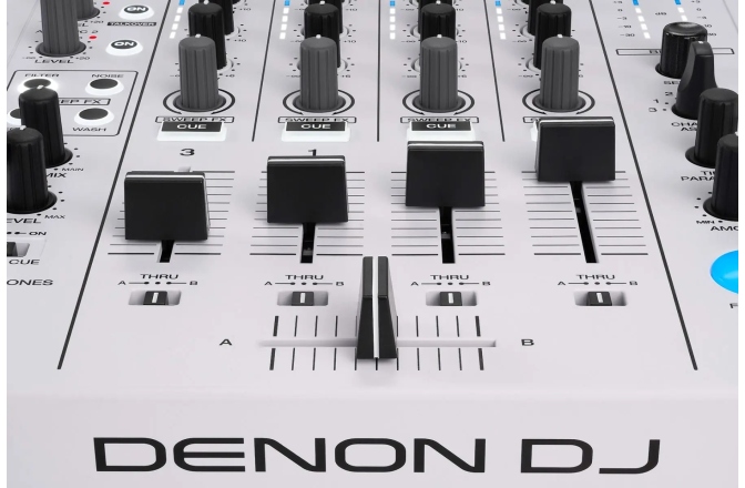 Consolă DJ Denon DJ SC Live 4 White