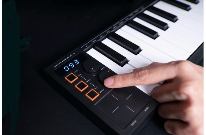 Controler MIDI pliabil Carry-On Midi Folding Controller 49 Key
