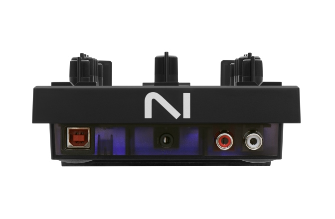 Controller / Mixer cu interfață integrată Native Instruments Traktor Z1 Mk2