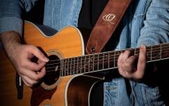 Curea chitară  Ortega Genuine Leather Strap - Vintage Caramel
