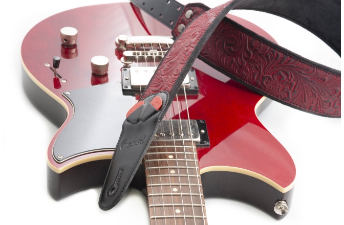 Curea chitară RightOn Sandokan-60 Red