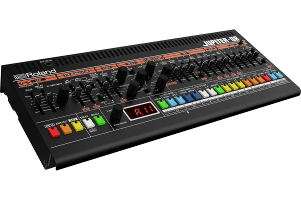 Roland JUPITER-08 — 3