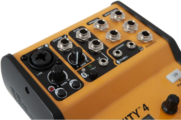 Peavey Unity 4 Digital Mixer — 2